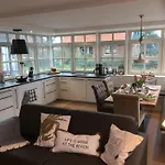 Dom wakacyjny Duenenhuuske Inselstill Mit Sauna Auf By Interhome