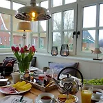 Duenenhuuske Inselstill Mit Sauna Auf By Interhome