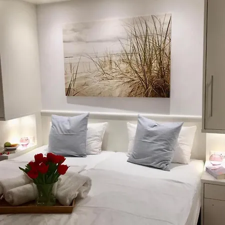 Duenenhuuske Inselstill Mit Sauna Auf By Interhome Spiekeroog