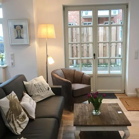 Hébergement de vacances Duenenhuuske Inselstill Mit Sauna Auf By Interhome
