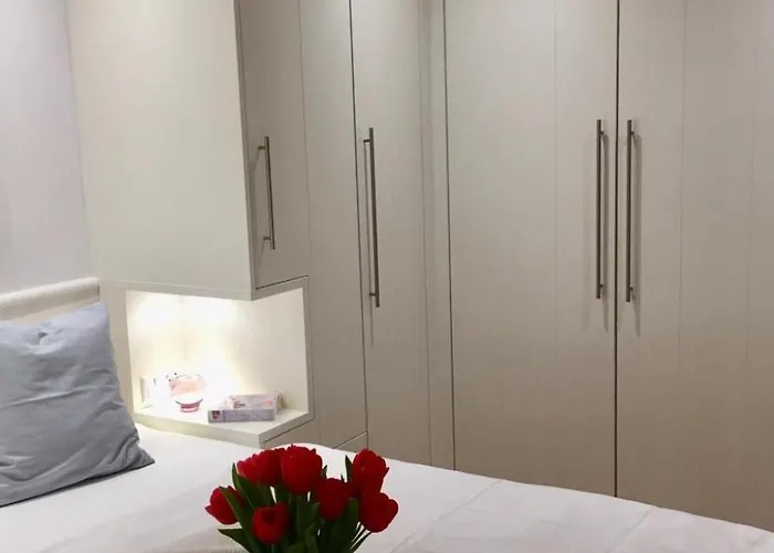 Duenenhuuske Inselstill Mit Sauna Auf By Interhome Spiekeroog
